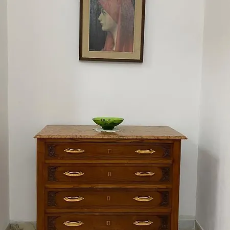 Golden House Apartment