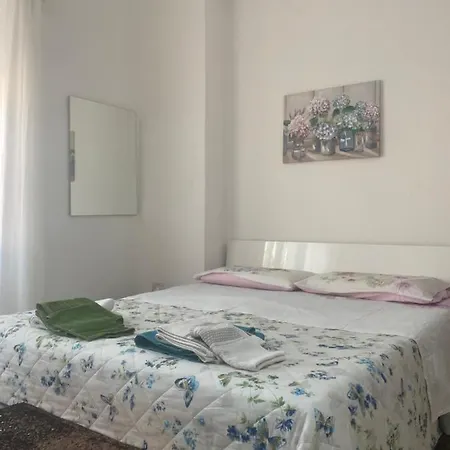 Apartment Golden House Palmi